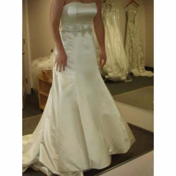 Michelle Roth -Mariah wedding dress - Picture 8 of 8